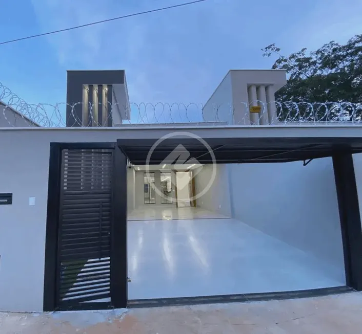 Foto 1 de Casa com 3 Quartos à venda, 154m² em Jardim Atlântico, Goiânia