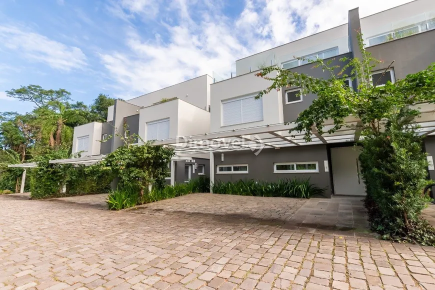 Foto 1 de Casa de Condomínio com 3 Quartos à venda, 457m² em Pedra Redonda, Porto Alegre