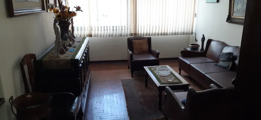 Foto 1 de Apartamento com 3 Quartos para alugar, 121m² em Vila Buarque, São Paulo