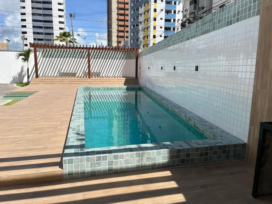 Foto 1 de Apartamento com 4 Quartos para alugar, 98m² em Aeroclube, João Pessoa