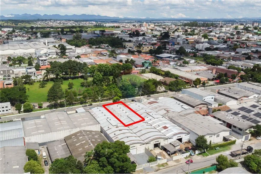 Foto 1 de Galpão/Depósito/Armazém à venda, 420m² em Emiliano Perneta, Pinhais