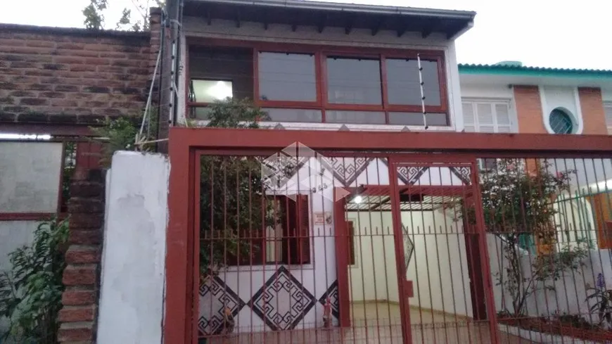 Foto 1 de Casa com 4 Quartos à venda, 190m² em Partenon, Porto Alegre