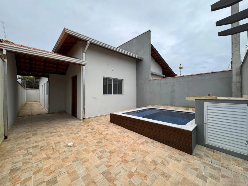 Foto 1 de Casa com 2 Quartos à venda, 70m² em Bopiranga, Itanhaém
