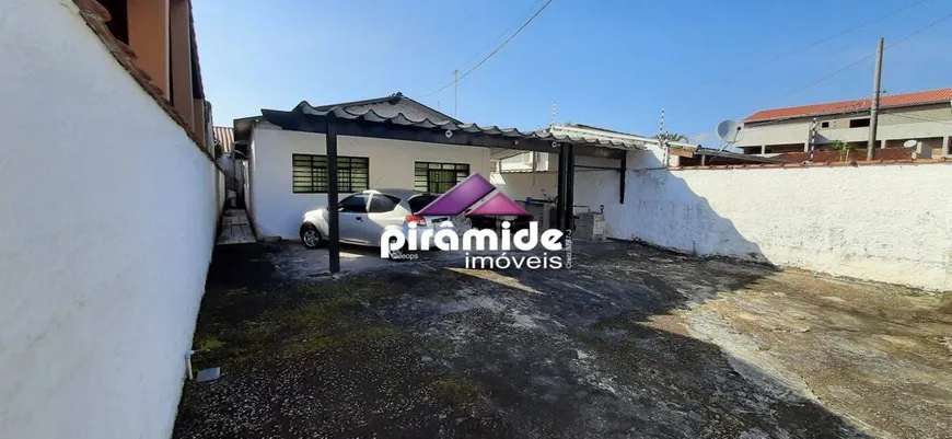 Foto 1 de Casa com 2 Quartos à venda, 150m² em Porto Novo, Caraguatatuba