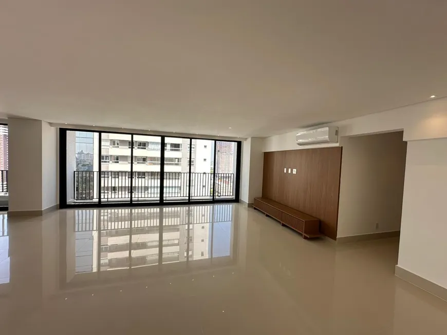 Foto 1 de Apartamento com 3 Quartos à venda, 157m² em Setor Marista, Goiânia