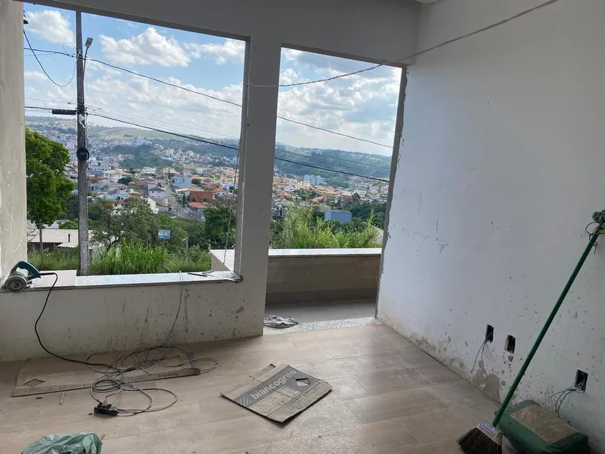 Foto 1 de Casa com 3 Quartos à venda, 160m² em Santa Efigênia, Conselheiro Lafaiete