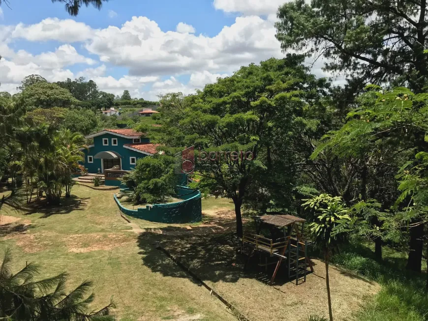 Foto 1 de Fazenda/Sítio com 5 Quartos à venda, 372m² em Bosque dos Pinheirinhos, Jundiaí