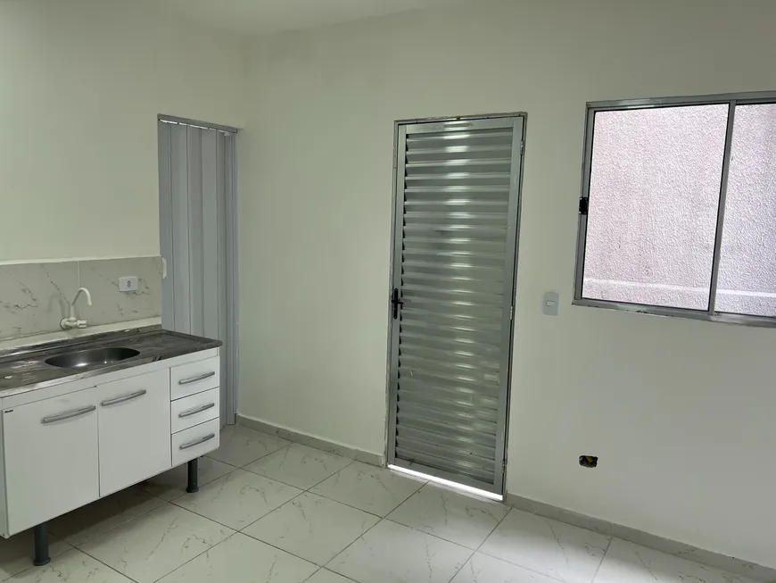 Foto 1 de Apartamento com 1 Quarto para alugar, 40m² em Vila Medeiros, São Paulo