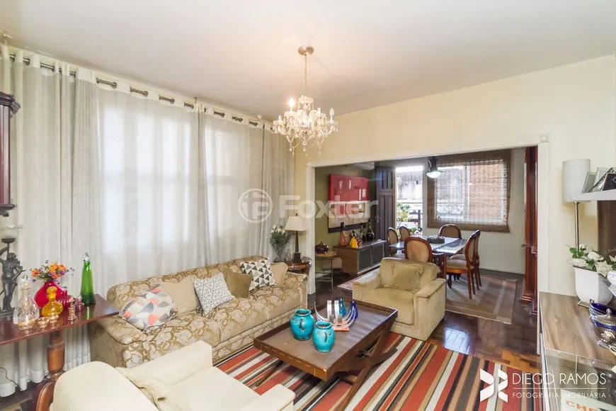 Foto 1 de Apartamento com 3 Quartos à venda, 115m² em Centro Histórico, Porto Alegre