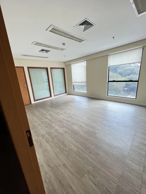 Foto 1 de Sala Comercial para alugar, 440m² em Alphaville, Barueri