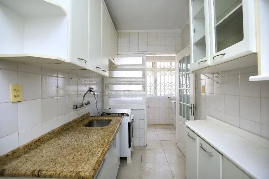 Foto 1 de Apartamento com 3 Quartos à venda, 93m² em Petrópolis, Porto Alegre