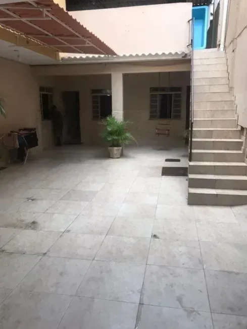 Foto 1 de Casa com 3 Quartos à venda, 180m² em Itapuã, Salvador