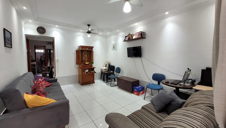 Foto 1 de Casa de Condomínio com 1 Quarto à venda, 45m² em Tude Bastos, Praia Grande