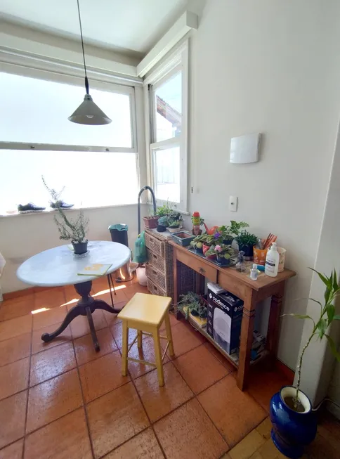 Foto 1 de Apartamento com 1 Quarto à venda, 72m² em Centro, Petrópolis