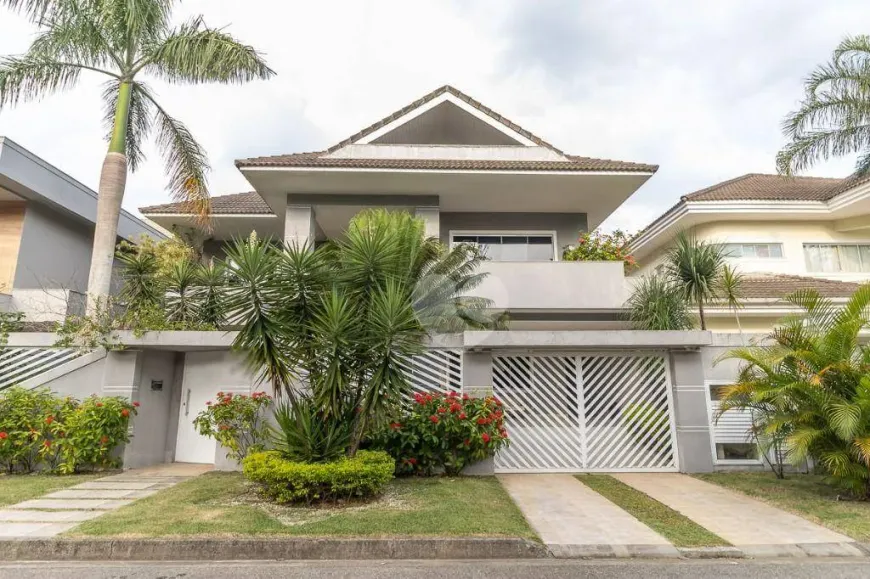 Foto 1 de Casa de Condomínio com 6 Quartos à venda, 750m² em Barra da Tijuca, Rio de Janeiro