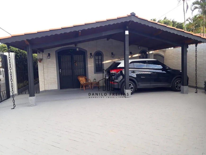 Foto 1 de Casa com 3 Quartos à venda, 196m² em Vila Helena, Atibaia