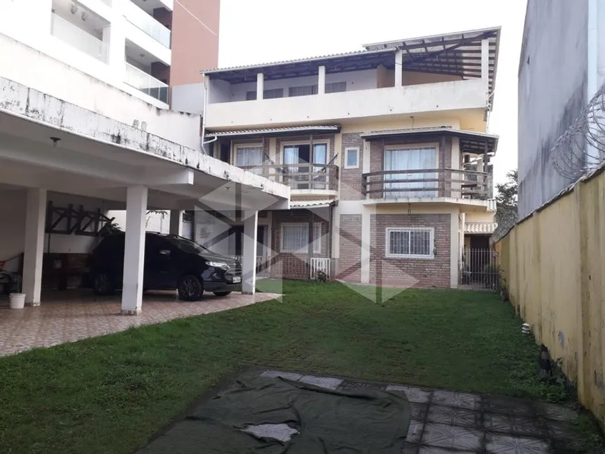 Foto 1 de Casa com 4 Quartos para alugar, 235m² em Passa Vinte, Palhoça