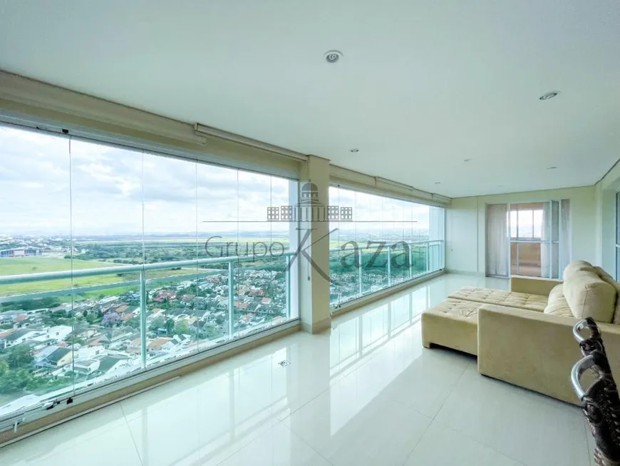 Foto 1 de Apartamento com 4 Quartos à venda, 259m² em Jardim das Colinas, São José dos Campos