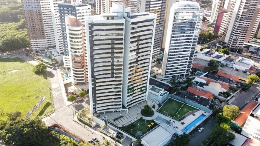 Foto 1 de Apartamento com 3 Quartos à venda, 207m² em Guararapes, Fortaleza