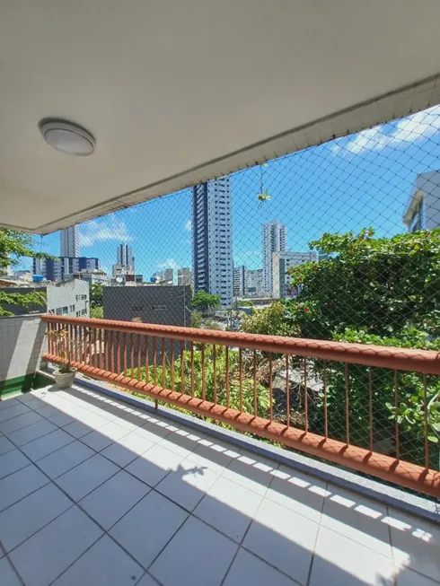 Foto 1 de Apartamento com 4 Quartos à venda, 115m² em Boa Viagem, Recife