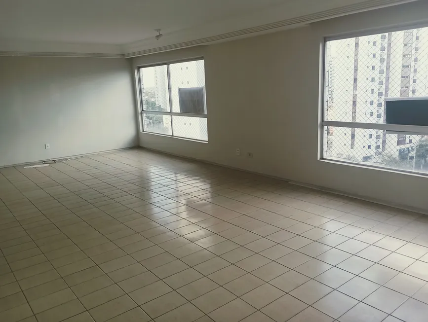 Foto 1 de Apartamento com 4 Quartos à venda, 189m² em Aflitos, Recife