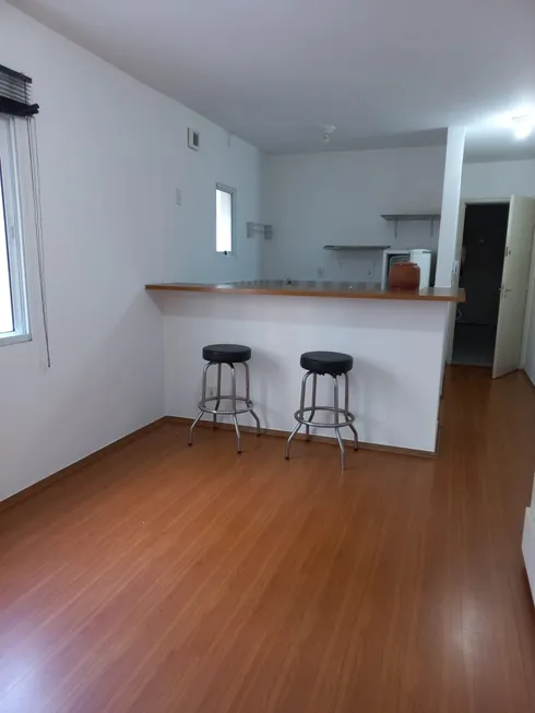 Foto 1 de Apartamento com 1 Quarto para venda ou aluguel, 33m² em República, São Paulo