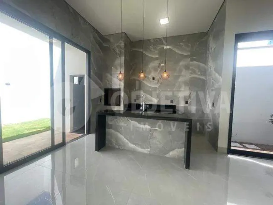 Foto 1 de Casa com 3 Quartos à venda, 160m² em Aclimacao, Uberlândia