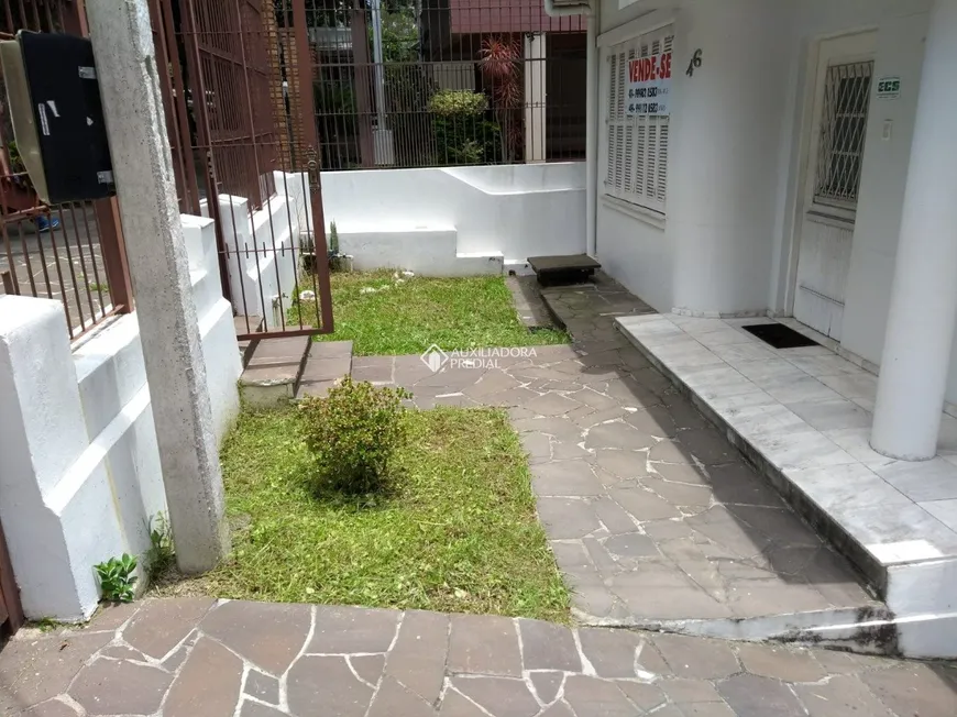 Foto 1 de Casa com 4 Quartos à venda, 200m² em Petrópolis, Porto Alegre