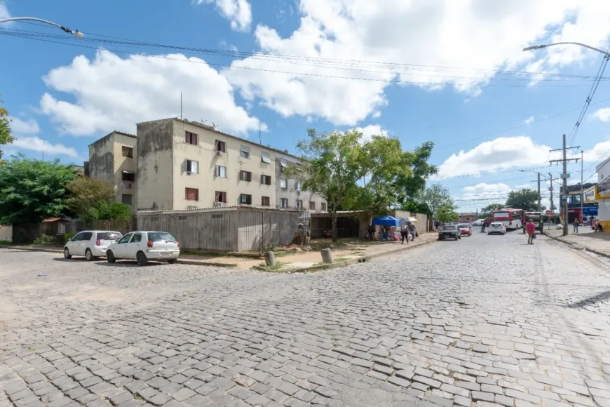 Foto 1 de Apartamento com 2 Quartos à venda, 50m² em Restinga, Porto Alegre