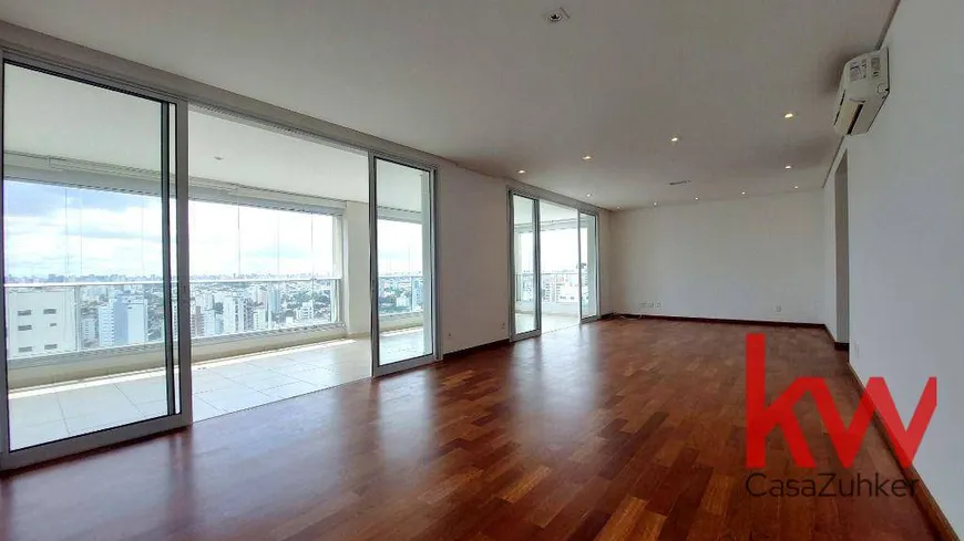 Foto 1 de Apartamento com 4 Quartos para alugar, 274m² em Campo Belo, São Paulo