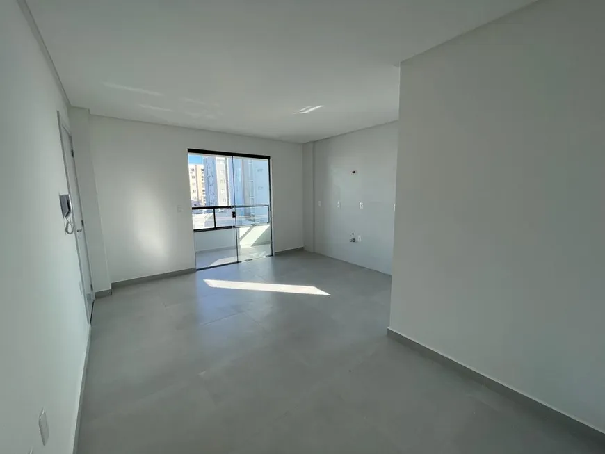 Foto 1 de Apartamento com 2 Quartos à venda, 65m² em Centro, Navegantes