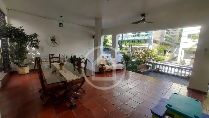 Foto 1 de Casa com 3 Quartos à venda, 302m² em Freguesia- Jacarepaguá, Rio de Janeiro