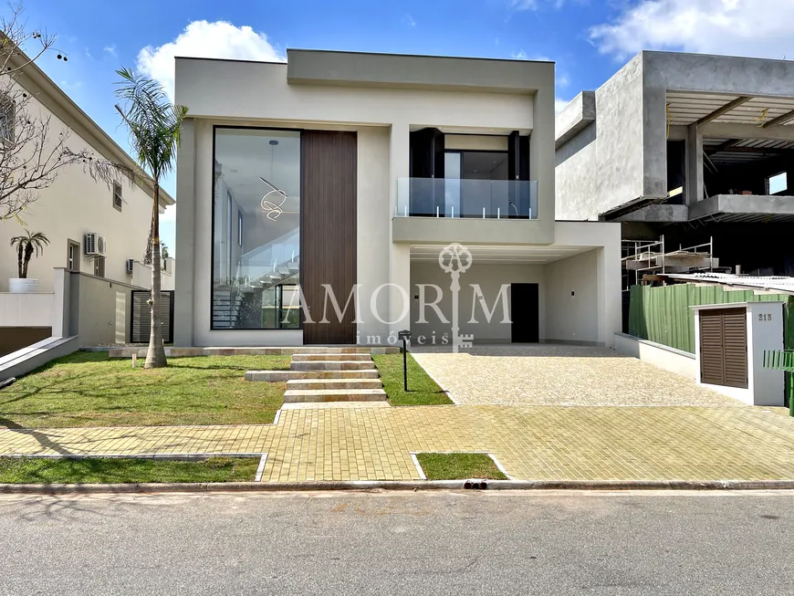 Foto 1 de Casa de Condomínio com 4 Quartos à venda, 349m² em Alphaville, Santana de Parnaíba