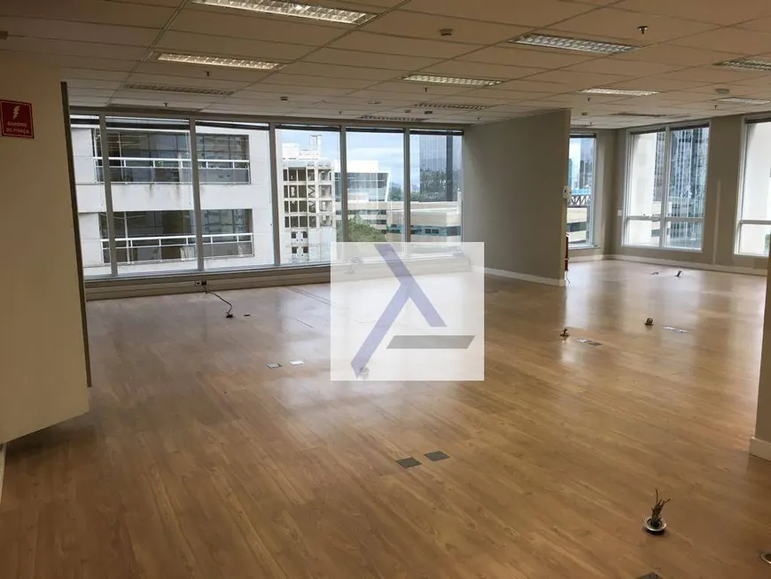 Foto 1 de Sala Comercial para alugar, 226m² em Vila Olímpia, São Paulo