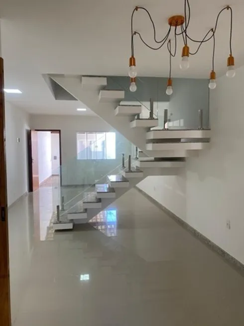 Foto 1 de Casa com 3 Quartos à venda, 170m² em Vale das Palmeiras, Macaé