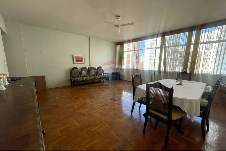 Foto 1 de Apartamento com 4 Quartos à venda, 105m² em Barra, Salvador