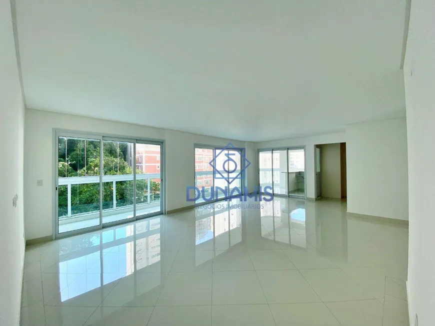 Foto 1 de Apartamento com 3 Quartos à venda, 176m² em Praia das Pitangueiras, Guarujá