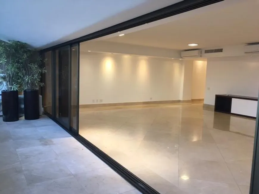 Foto 1 de Apartamento com 4 Quartos à venda, 370m² em Ipanema, Rio de Janeiro