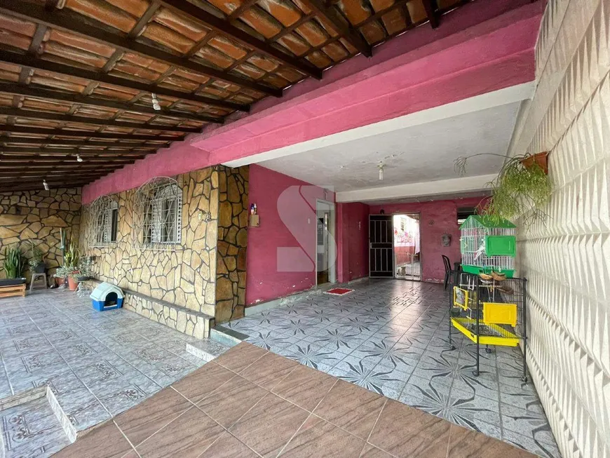 Foto 1 de Casa com 3 Quartos à venda, 200m² em Centro, Contagem