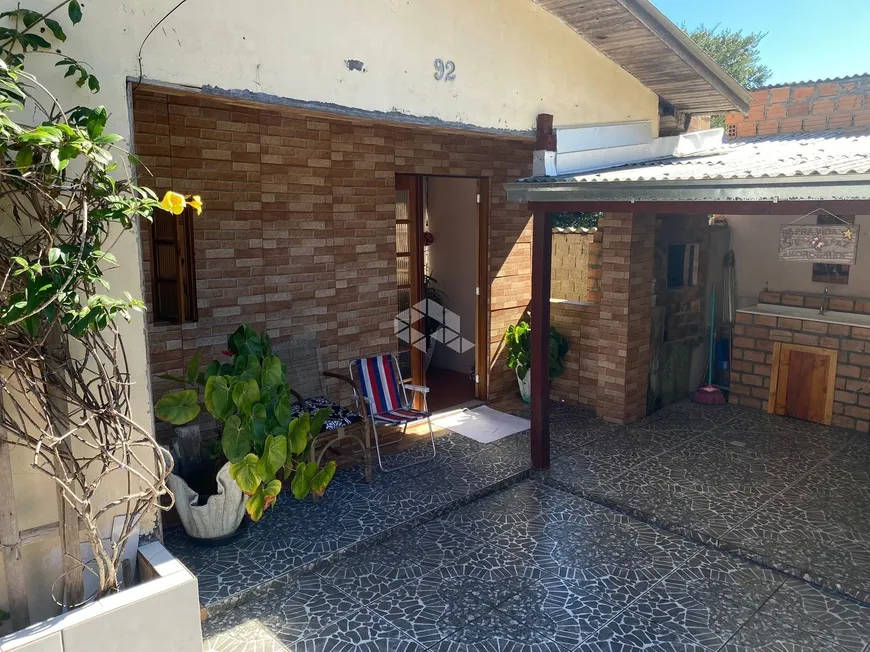 Foto 1 de Casa com 3 Quartos à venda, 89m² em Lomba do Pinheiro, Porto Alegre