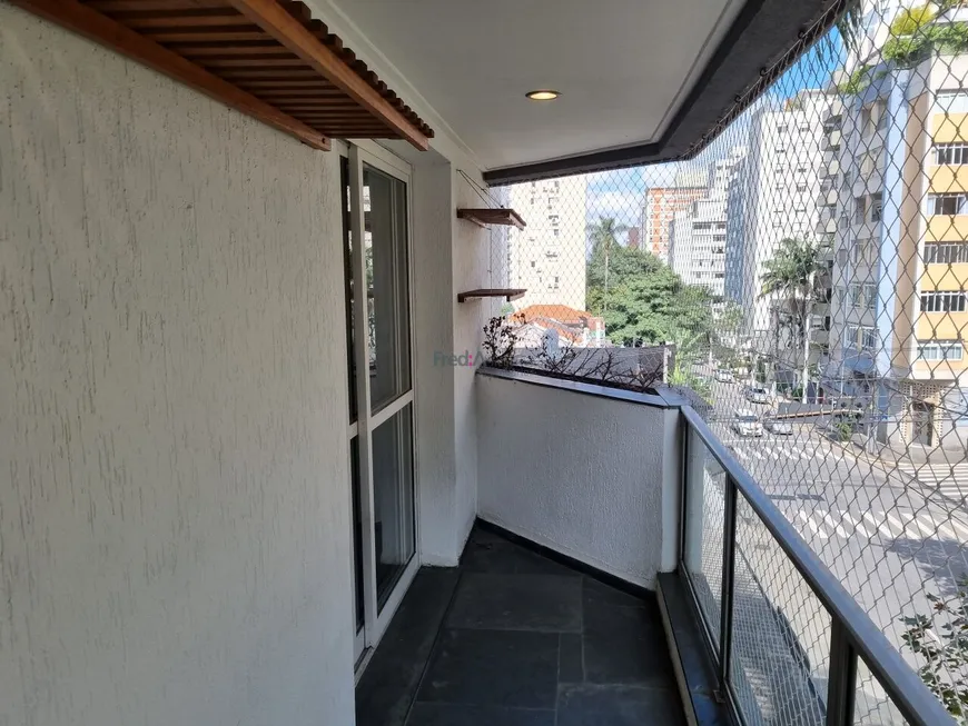 Foto 1 de Apartamento com 3 Quartos para alugar, 163m² em Jardim América, São Paulo