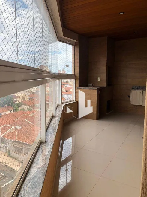 Foto 1 de Apartamento com 3 Quartos à venda, 168m² em Centro, Jaú