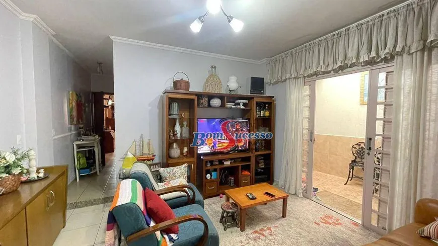 Foto 1 de Casa com 2 Quartos à venda, 80m² em Vila Santa Clara, São Paulo