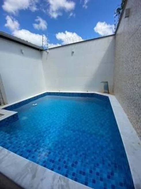 Foto 1 de Casa com 4 Quartos à venda, 160m² em Itapuã, Salvador