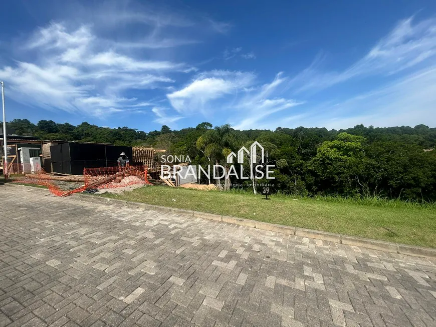 Foto 1 de Lote/Terreno à venda, 943m² em Cacupé, Florianópolis