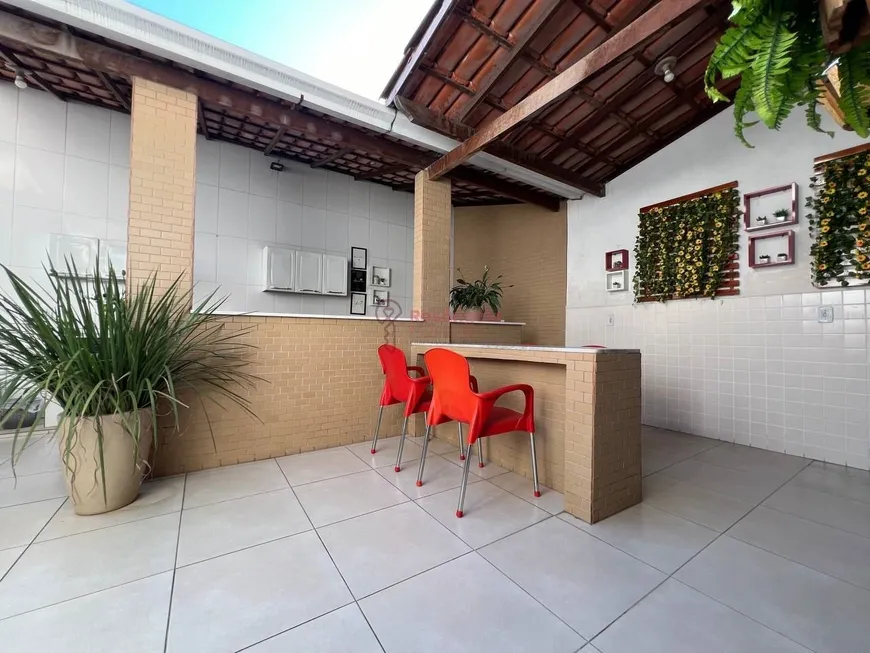 Foto 1 de Casa com 3 Quartos à venda, 337m² em Guaranhuns, Vila Velha