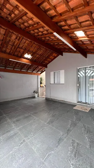 Foto 1 de Casa com 2 Quartos à venda, 100m² em Jardim Palmeiras, Limeira
