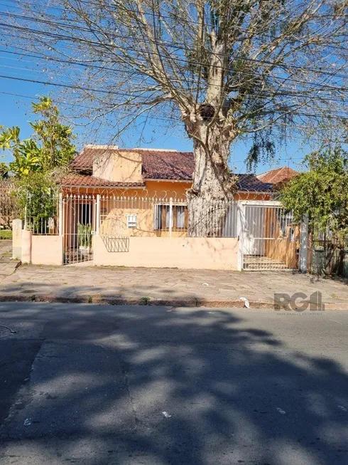 Foto 1 de Casa com 5 Quartos à venda, 228m² em Partenon, Porto Alegre