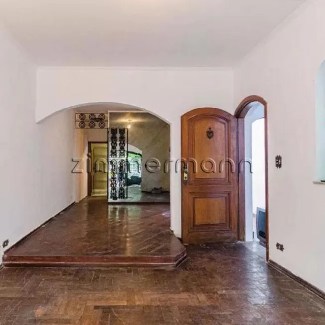 Foto 1 de Casa com 3 Quartos à venda, 200m² em Alto de Pinheiros, São Paulo