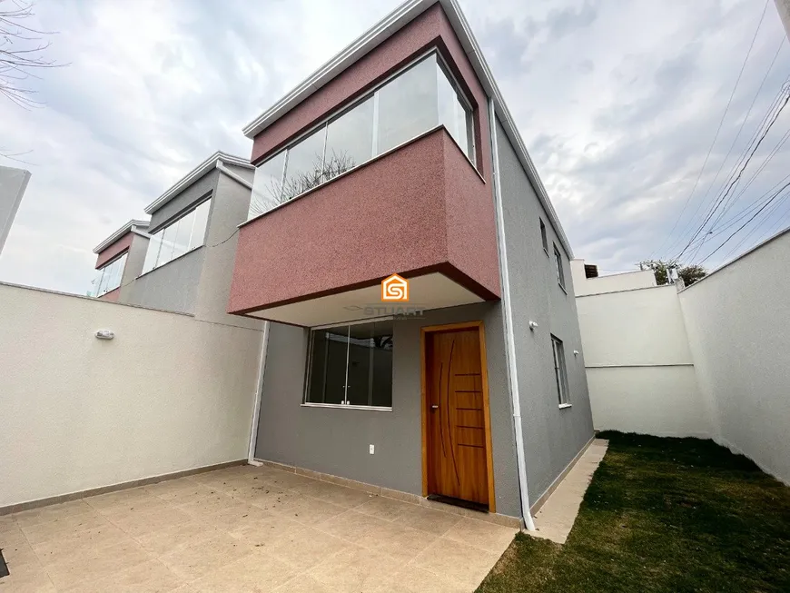 Foto 1 de Casa com 3 Quartos à venda, 186m² em Itapoã, Belo Horizonte